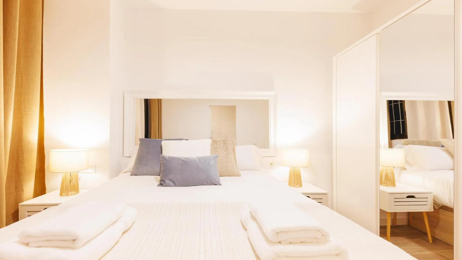 ジローナBravissimo Auriga, Old Town Retreatアパートメント スペイン