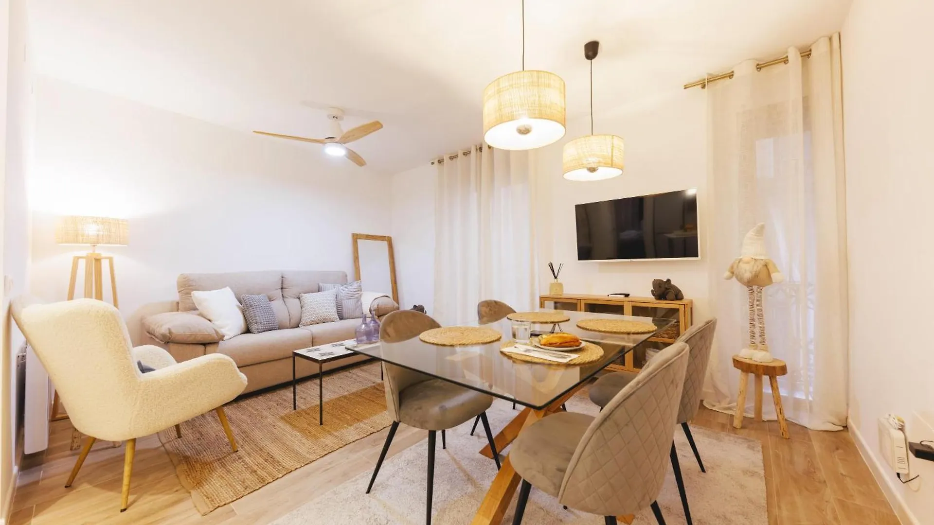 ジローナBravissimo Auriga, Old Town Retreatアパートメント スペイン