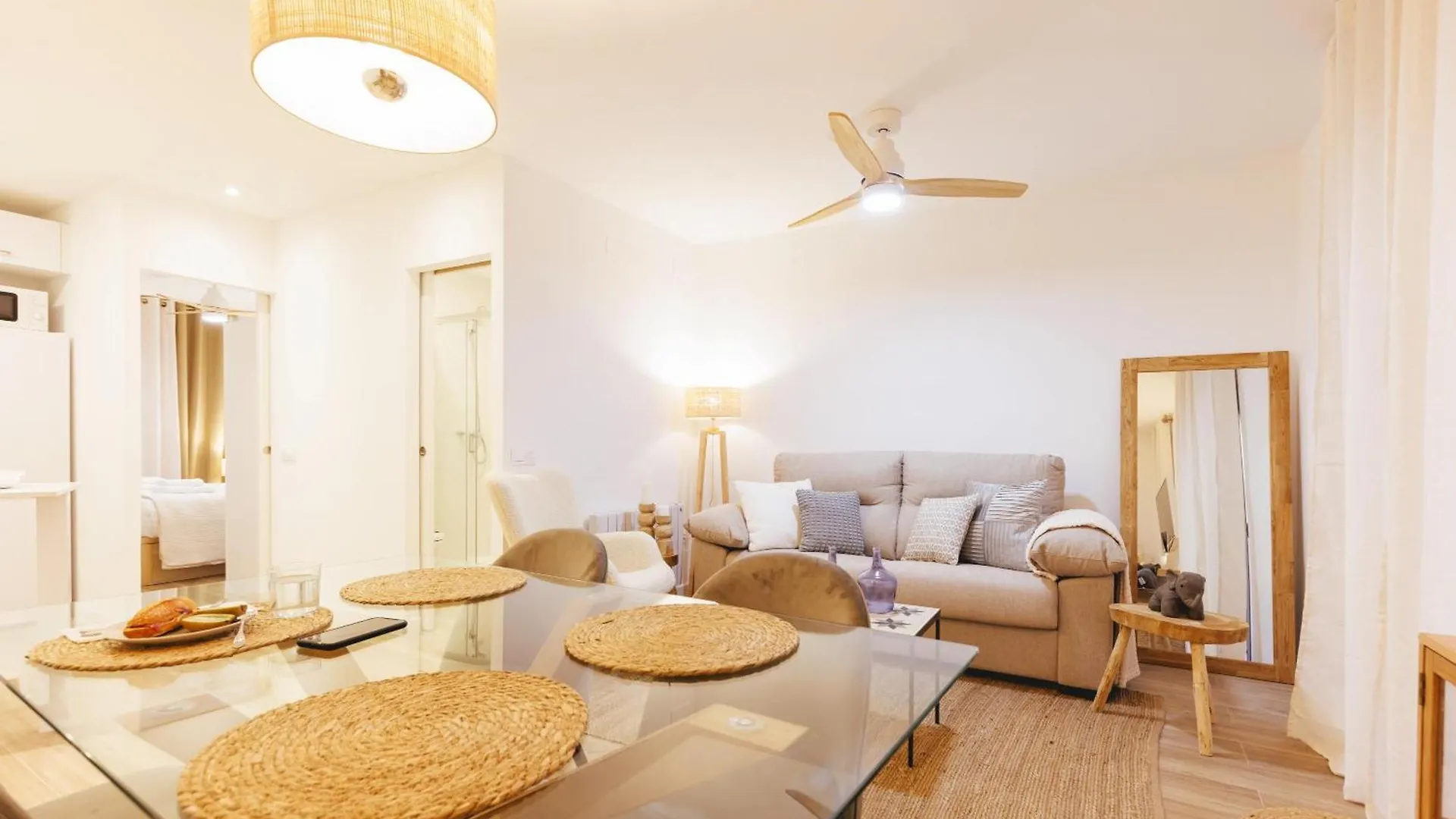 ジローナBravissimo Auriga, Old Town Retreatアパートメント アパート ジローナ
